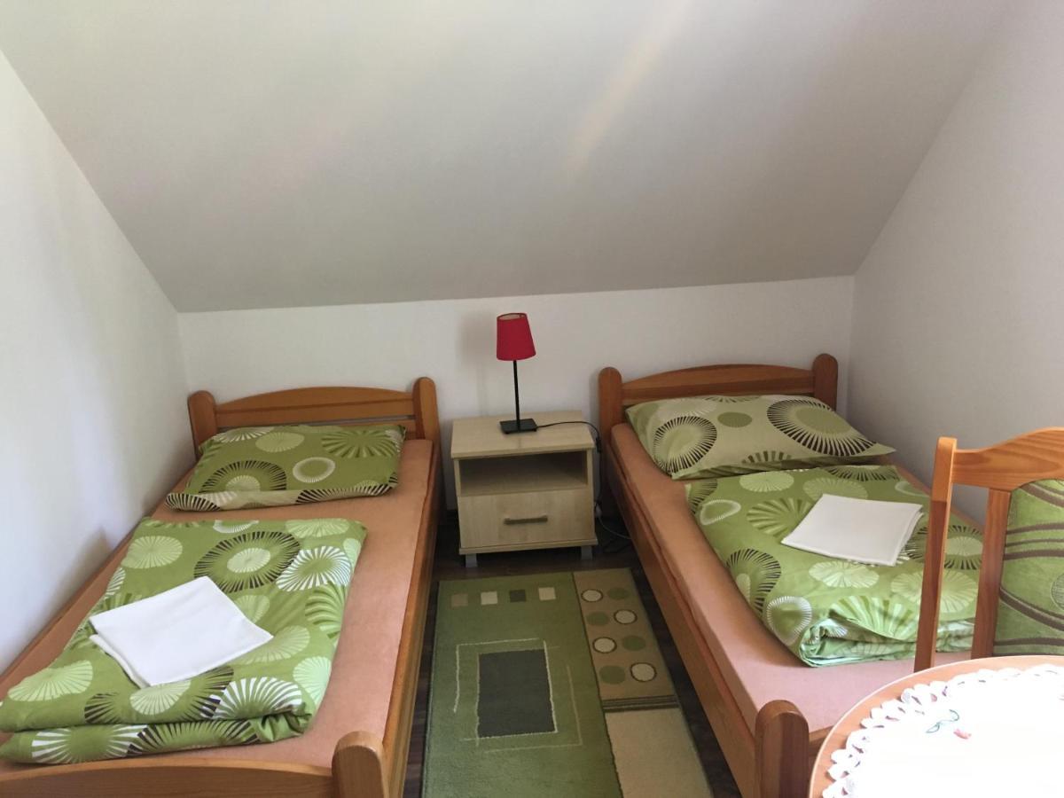 Villa Aurelia Pokoje Goscinne I Domki Letniskowe Mielenko Buitenkant foto