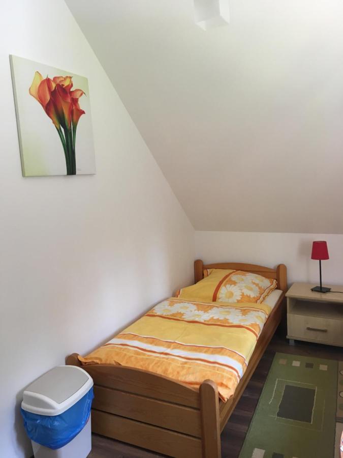 Villa Aurelia Pokoje Goscinne I Domki Letniskowe Mielenko Buitenkant foto