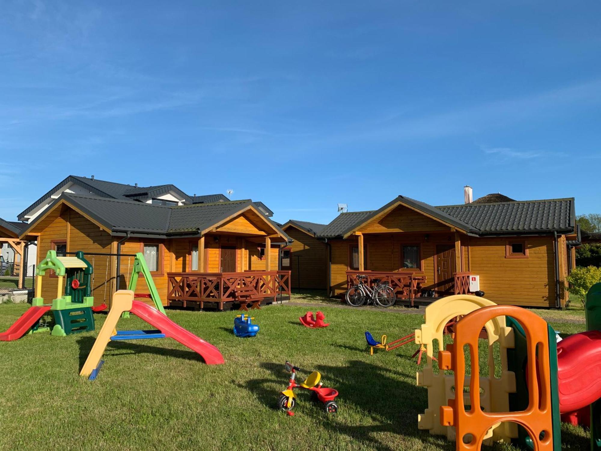 Villa Aurelia Pokoje Goscinne I Domki Letniskowe Mielenko Buitenkant foto